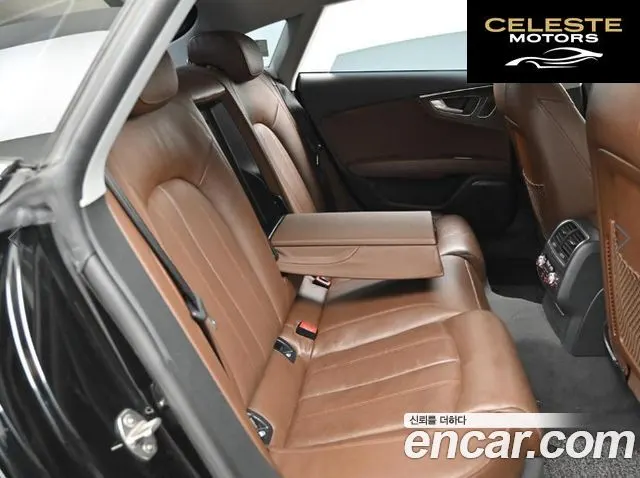 AUDI A7 40 TFSI Quattro Premium 2016 — photo 8 sur 26
