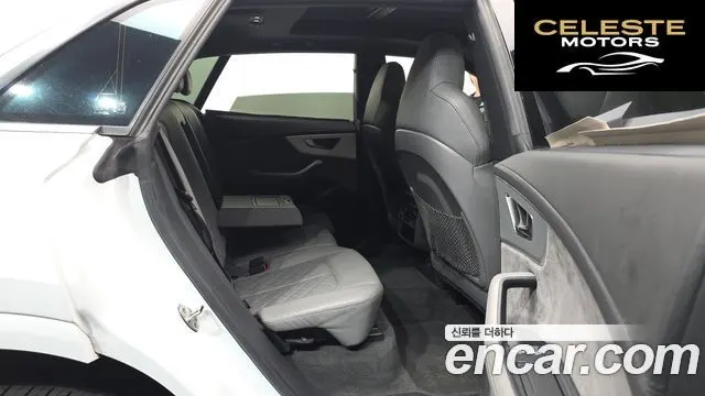 AUDI Q8 (4M) 50 TDI Quattro Premium 2021 — photo 12 sur 20