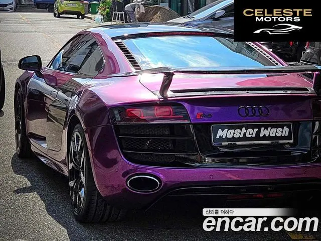 AUDI R8 5.2 V10 Coupé 2010 — photo 9 sur 11