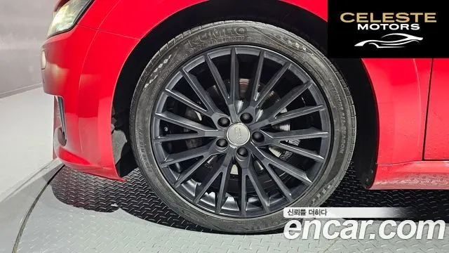 AUDI TT (8S) Roadster 45 TFSI Quattro 2016 — photo 5 sur 20