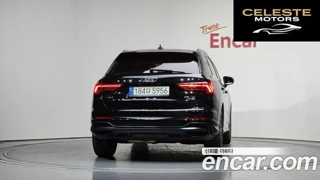 AUDI Q3 (F3) 35 TDI Quattro Premium 2022 — photo 4 sur 32
