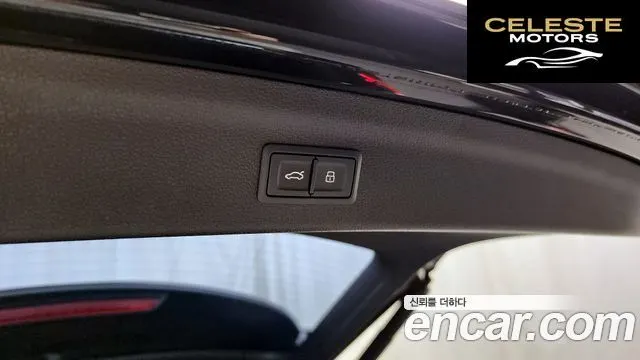 AUDI Q3 (F3) 35 TDI Quattro Premium 2022 — photo 31 sur 32