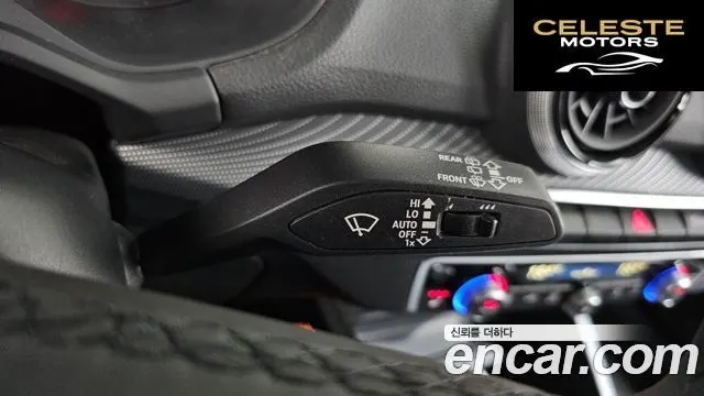 AUDI Q2 35 TDI Premium 2023 — photo 28 sur 32