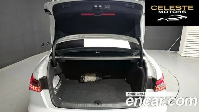 AUDI A6 (C8) 45 TFSI Quattro Premium 2021 — photo 25 sur 34