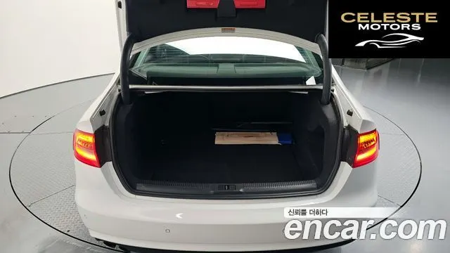 AUDI A4 2.0 TDI Quattro Dynamic 2013 — photo 19 sur 25