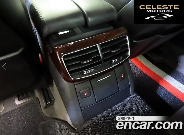AUDI A8 4.2 FSI Quattro 2011 — photo 16 sur 26