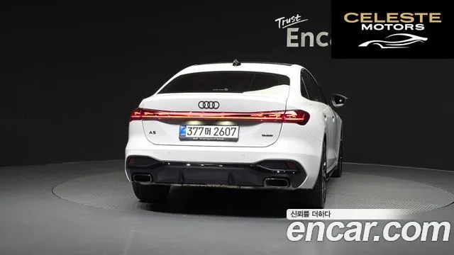 AUDI A5 (B10) 40 TFSI Quattro S Line Noir Edition 2025 — photo 4 sur 31