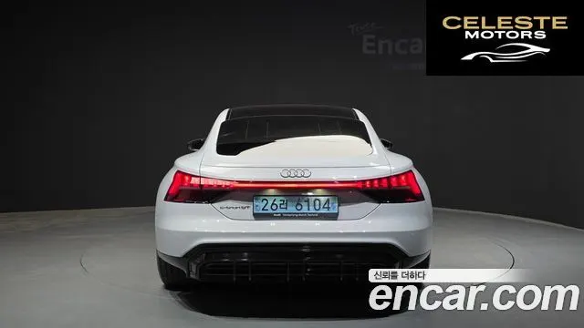 AUDI e-GT GT Quattro Premium 2022 — photo 4 sur 41