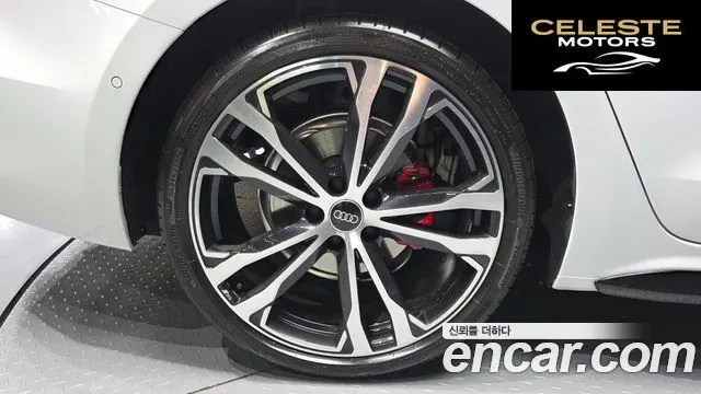 AUDI A5 (B10) 40 TFSI Quattro S Line Noir Edition 2025 — photo 5 sur 31