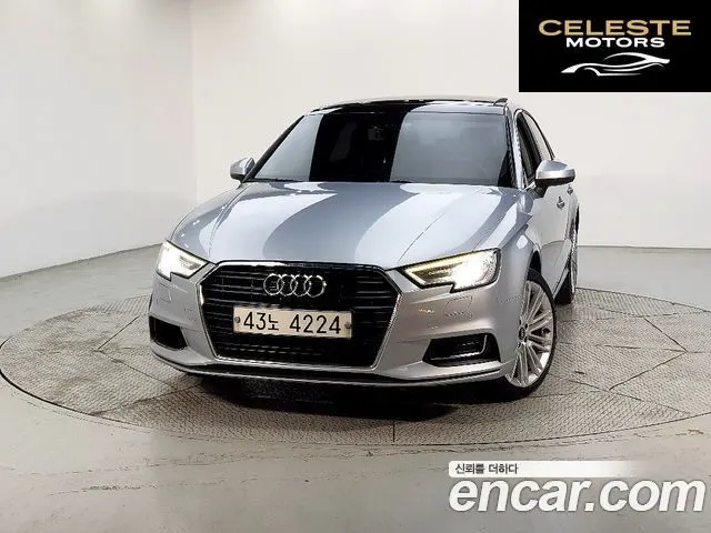 AUDI A3 40 TFSI 2018 — photo 2 sur 26