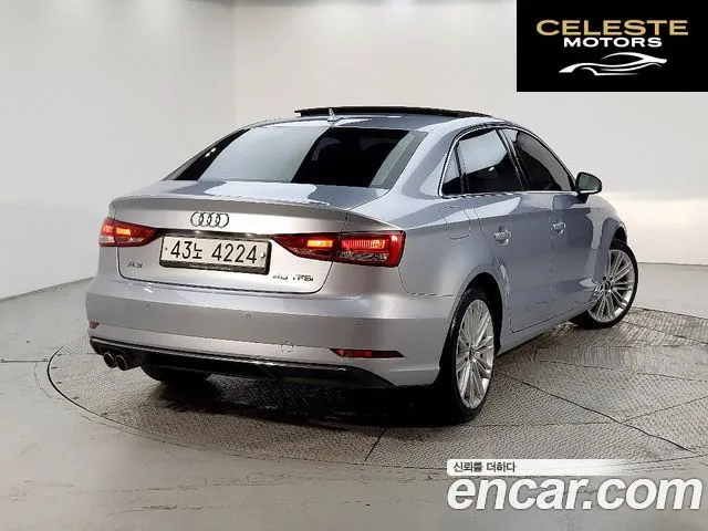 AUDI A3 40 TFSI 2018 — photo 4 sur 26