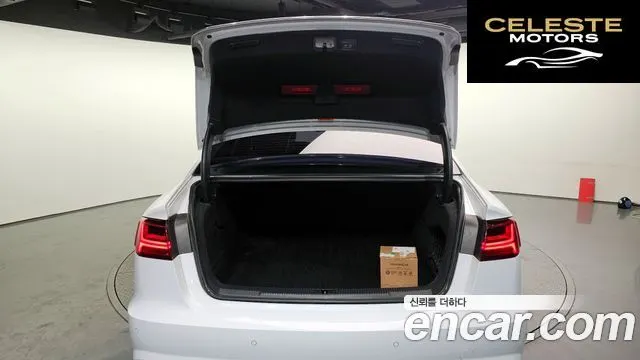 AUDI A6 35 TDI Premium 2018 — photo 20 sur 26