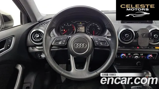 AUDI A3 40 TFSI 2018 — photo 13 sur 20