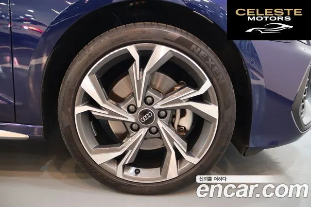 AUDI A3 (8Y) 40 TFSI Premium 2025 — photo 5 sur 26
