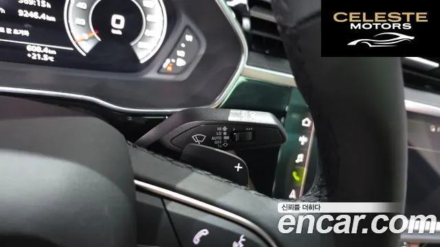 AUDI Q3 (F3) 35 TDI Premium 2025 — photo 29 sur 32