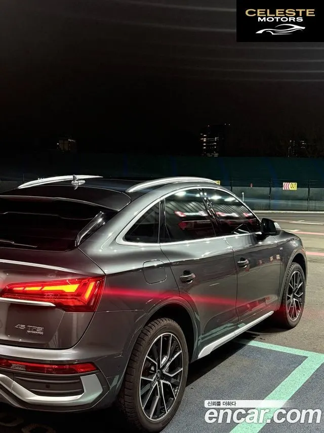AUDI Q5 (FY) 45 TFSI Quattro Premium Sportback 2022 — photo 7 sur 17