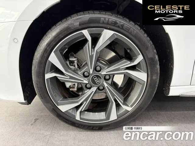 AUDI A3 (8Y) 40 TFSI Premium 2025 — photo 5 sur 26