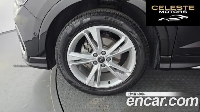 AUDI Q3 (F3) 35 TDI Premium Sportback 2023 — photo 5 sur 32