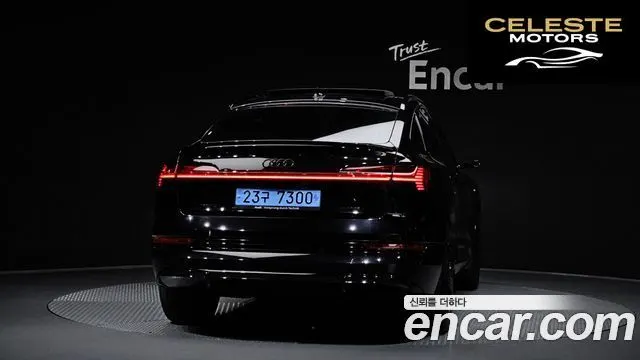 AUDI e-55 Quattro Sportback 2022 — photo 4 sur 40