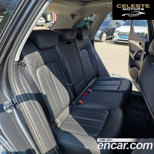 AUDI Q5 (FY) 45 TFSI Quattro Premium 2022 — photo 11 sur 25