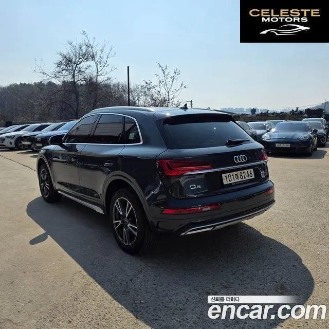 AUDI Q5 (FY) 45 TFSI Quattro Premium 2022 — photo 3 sur 25
