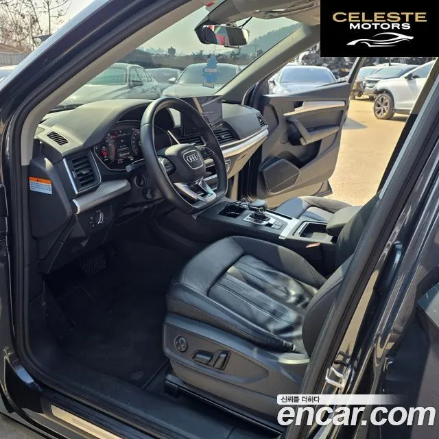 AUDI Q5 (FY) 45 TFSI Quattro Premium 2022 — photo 8 sur 25
