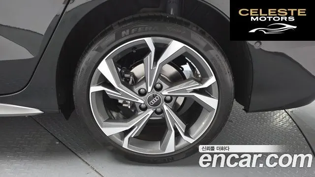 AUDI A3 (8Y) 40 TFSI Premium 2025 — photo 6 sur 32