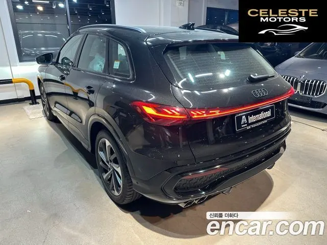 AUDI Q5 (80A) 40 TDI Quattro S Line Noir Edition 2025 — photo 19 sur 26