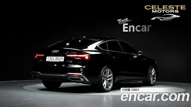 AUDI A5 (F5) 40 TDI Quattro Premium Sportback 2021 — photo 1 sur 35