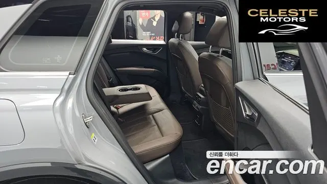 AUDI Q4 e-(F4) 40 Premium 2023 — photo 11 sur 20