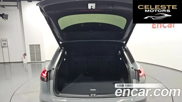 AUDI Q4 e-(F4) 40 Premium 2023 — photo 20 sur 20