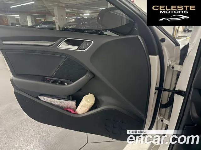 AUDI A3 40 TFSI 2018 — photo 7 sur 11