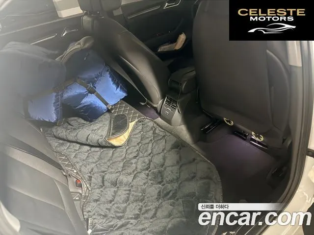 AUDI A3 40 TFSI 2018 — photo 8 sur 11