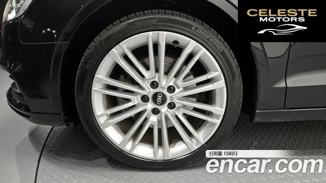 AUDI A3 40 TFSI 2018 — photo 5 sur 30