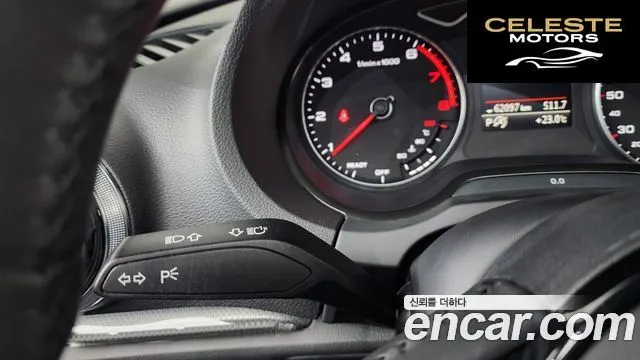 AUDI A3 40 TFSI 2018 — photo 29 sur 36