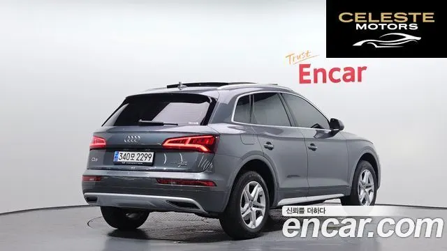 AUDI Q5 (FY) 45 TFSI Quattro 2020 — photo 2 sur 20