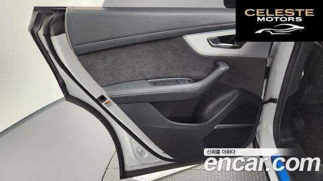 AUDI Q8 (4M) 50 TDI Quattro Premium 2021 — photo 15 sur 37