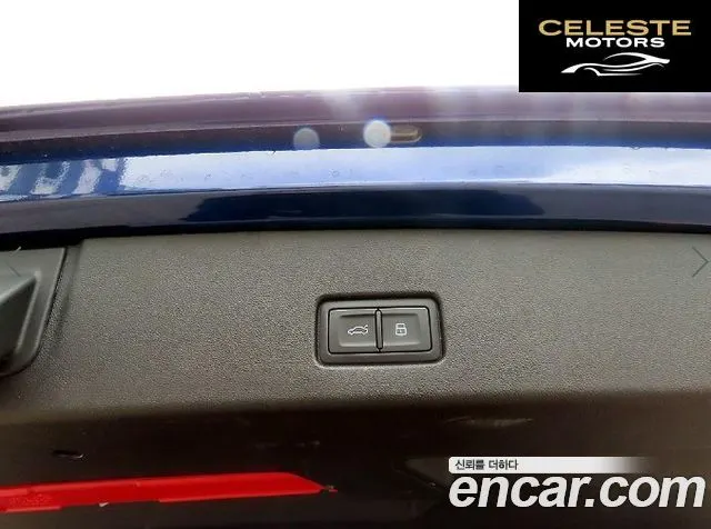 AUDI Q4 e-(F4) 40 Premium 2022 — photo 18 sur 26