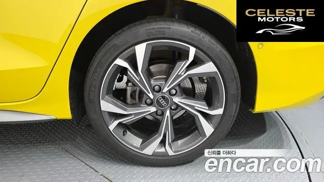 AUDI A3 (8Y) 40 TFSI Premium 2025 — photo 7 sur 39
