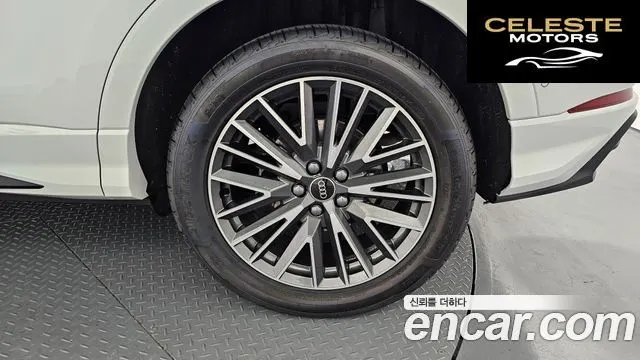 AUDI Q3 (F3) 35 TDI Premium 2025 — photo 7 sur 32