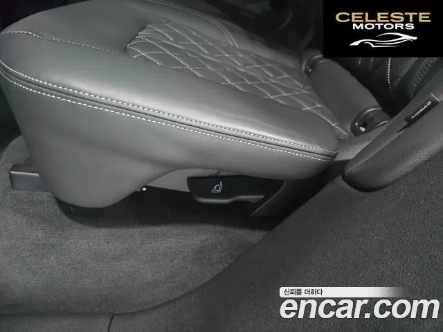 AUDI Q8 (4M) 55 TFSI Quattro Premium 2025 — photo 12 sur 26