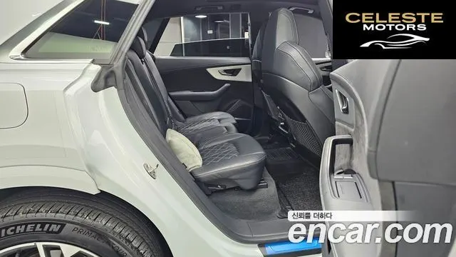 AUDI Q8 (4M) 50 TDI Quattro Premium 2021 — photo 17 sur 31