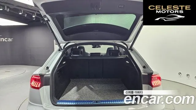 AUDI Q8 (4M) 50 TDI Quattro Premium 2021 — photo 25 sur 31
