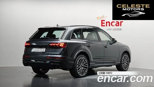 AUDI SQ7 (4M) 4.0 TFSI Quattro 2026 — photo 2 sur 32