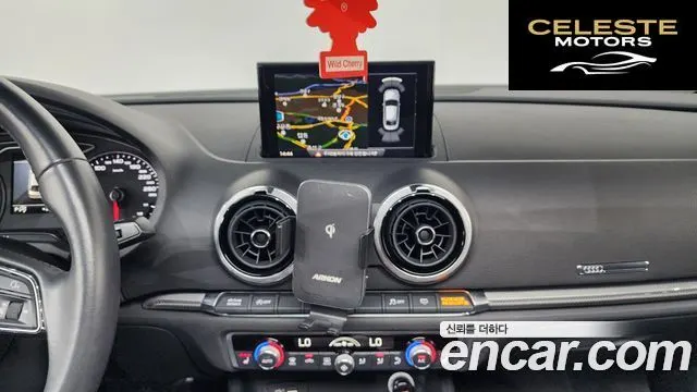 AUDI A3 40 TFSI 2018 — photo 18 sur 36