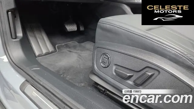 AUDI Q4 e-(F4) 40 Premium 2022 — photo 27 sur 34