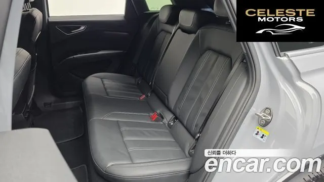 AUDI Q4 e-(F4) 40 Premium 2022 — photo 16 sur 34