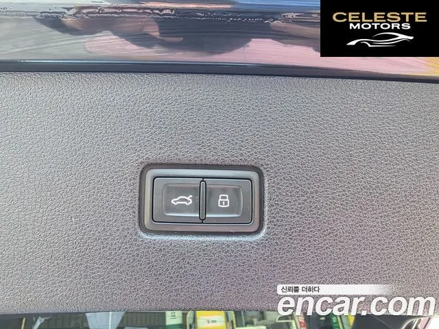 AUDI Q8 (4M) 55 TFSI Quattro Premium 2023 — photo 18 sur 26