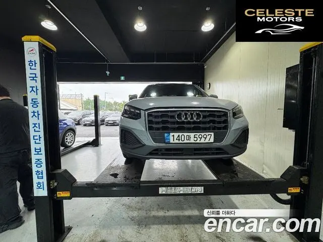 AUDI Q2 35 TDI 2023 — photo 8 sur 8