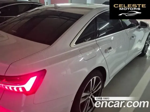 AUDI A6 (C8) 45 TFSI Premium 2022 — photo 17 sur 23
